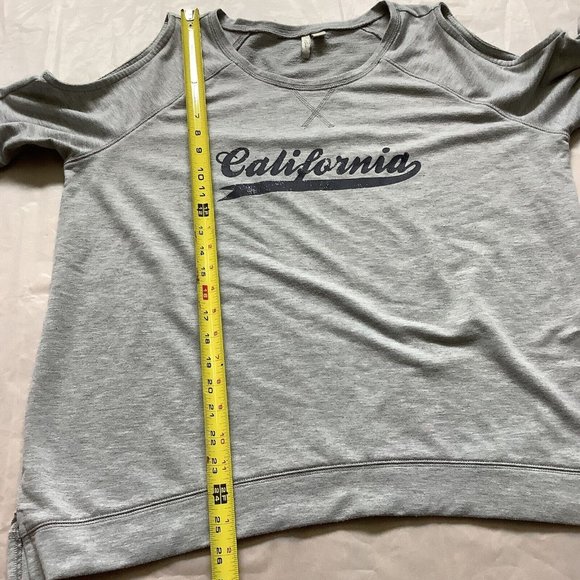 Cato Active Womens Gray Sweatshirt Cold Shoulder Top California Size Large - Picture 5 of 9